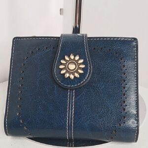 Lavemi Women's Leather RFID Bi Fold Wallet - Deep Teal Blue